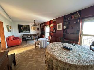 Appartement à Asdrúbal - Bahía Blanca. Piso señorial en plena avenida de andalucía  garaje opcional con