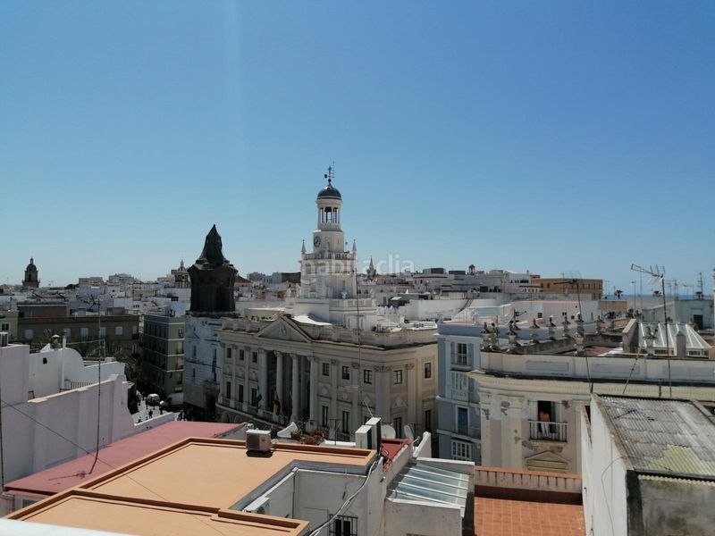Foto c292e5f1-1e04-43c5-8670-145ea953c986. Pis a Centro Histórico Cádiz