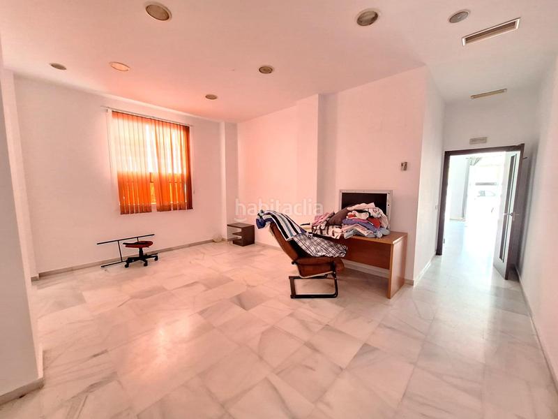 Foto 126319fc-7e72-45a6-8765-e1bafa460c7b. Local comercial  en venta en astilleros - la paz - loreto - el corte inglés Cádiz