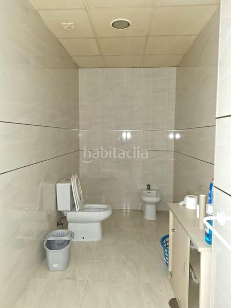 Foto 388f3c65-b9e4-4e13-b2ef-c833fc364f52. Local comercial  en venta en astilleros - la paz - loreto - el corte inglés Cádiz