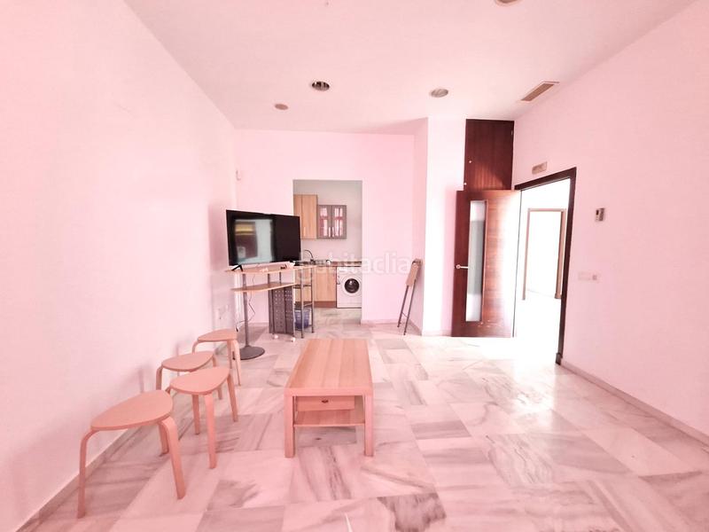 Foto f9a945f4-ac21-49d7-afb9-56eb14247fb2. Local comercial  en venta en astilleros - la paz - loreto - el corte inglés Cádiz