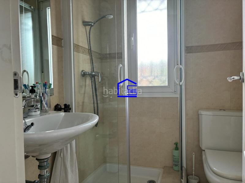 Foto 1d615ed0-7955-4b36-880a-a567fa0d8563. Casa aparellada amb aparcament a El Águila Puerto de Santa María (El)