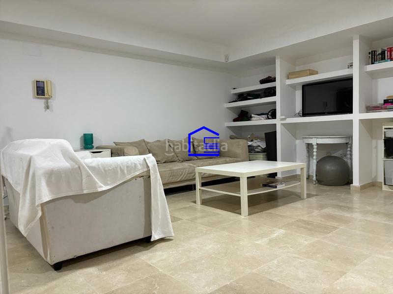 Foto 495af4d5-e76b-46d1-90ca-189cc6397651. Casa aparellada amb aparcament a El Águila Puerto de Santa María (El)