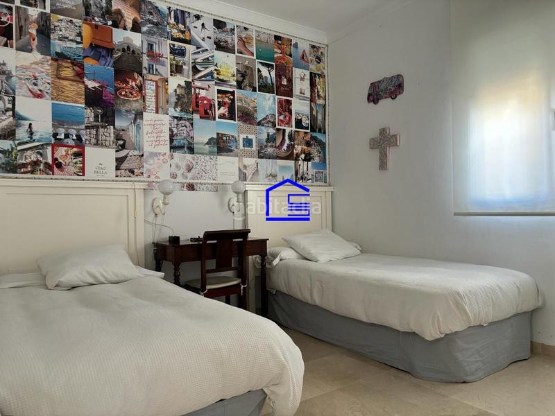 Foto 75d493c7-f448-4bfb-affa-fdddda6d41c0. Casa aparellada amb aparcament a El Águila Puerto de Santa María (El)