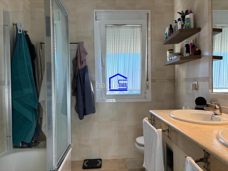 Foto 89a9aa73-25a2-4a76-b11a-19bd76dfb361. Casa aparellada amb aparcament a El Águila Puerto de Santa María (El)