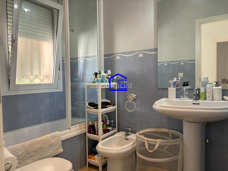 Foto b6b9a96a-494c-48ca-a93f-ccac9e230bcb. Casa aparellada amb aparcament a El Águila Puerto de Santa María (El)