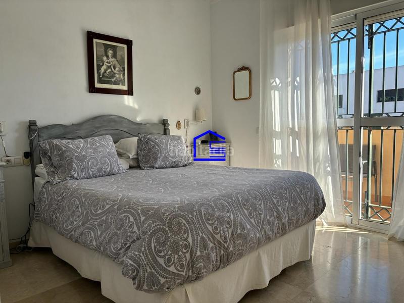 Foto de7185c9-835c-446c-abe7-d9df8e0a794e. Casa aparellada amb aparcament a El Águila Puerto de Santa María (El)