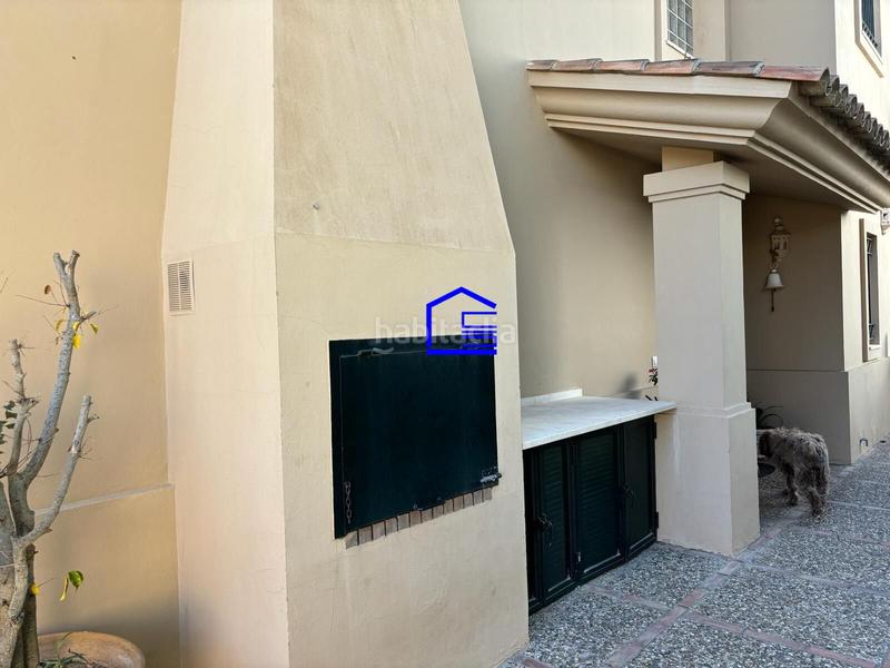 Foto e3b50ba8-8009-4270-82cc-576cd1461f02. Casa aparellada amb aparcament a El Águila Puerto de Santa María (El)