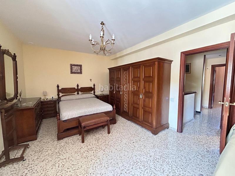 Foto 325a2c2f-55cc-48cb-8b8e-5d585bce7e48. Casa adosada amplia casa adosada con terraza soleada y plaza de garaje en San Fernando