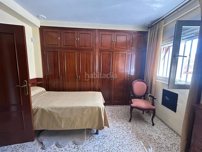 Foto a024298b-132d-4914-b986-0518abe0c769. Casa adosada amplia casa adosada con terraza soleada y plaza de garaje en San Fernando