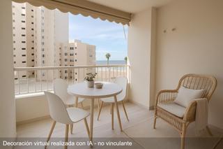 Etagenwohnung in Paseo Marítimo - San José - La Laguna. Vivienda con terraza y  vistas al mar