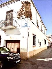 Maison à Plaza de Toros - Ayuntamiento. Casa palacio con blasón en el casco histórico de el puerto de sa