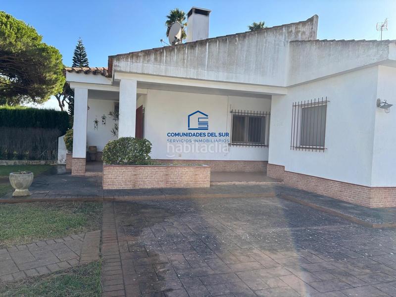 Foto 35def17e-b5c3-445b-917d-6bc5fe3f9faa. Chalet avec parking dans Vistahermosa Puerto de Santa María (El)