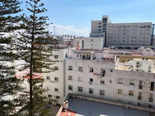Pis a Paseo Marítimo - San José - La Laguna. Piso en la avenida de cádiz