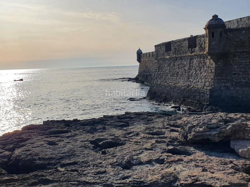 Foto 45a9257c-ccf2-4ad9-b2f2-d7efc2d5e952. Appartamento in Centro Histórico Cádiz