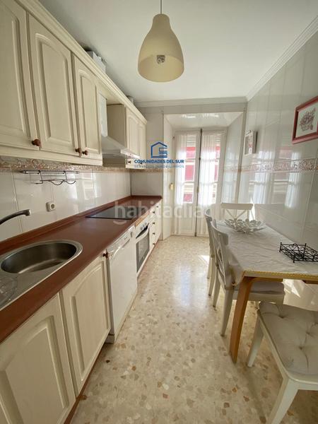 Foto 32a7a2da-2b6b-4c1a-9c30-48d6b57f6c5c. Miete etagenwohnung in Centro Histórico Cádiz