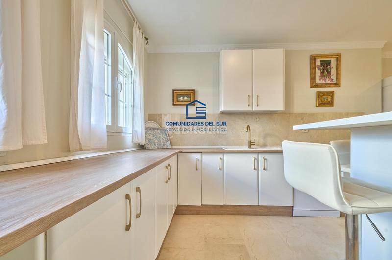 Foto 5b960b40-181c-4c6f-a99f-c6df828a30df. Chalet with parking pool in Vistahermosa Puerto de Santa María (El)