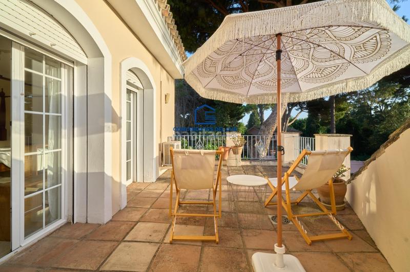 Foto 6f00f04e-9ca5-4a45-a256-ffc9c617d827. Chalet with parking pool in Vistahermosa Puerto de Santa María (El)