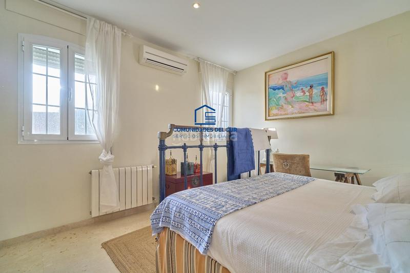 Foto 7e6f1852-6374-4e37-ad21-c962dd8b3cd9. Chalet with parking pool in Vistahermosa Puerto de Santa María (El)