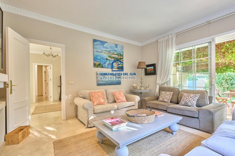 Foto 89152a02-9599-419e-b213-b6417951d56d. Chalet with parking pool in Vistahermosa Puerto de Santa María (El)