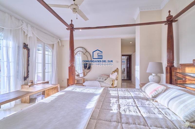 Foto 8dbb38b9-50a7-4fc9-9147-5fb6e38311c0. Chalet with parking pool in Vistahermosa Puerto de Santa María (El)