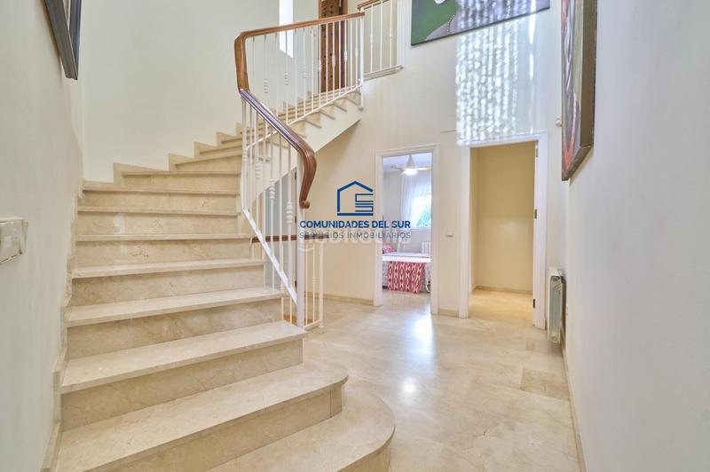 Foto c2c86af9-20d1-4e66-b6fe-8d9435a8ead8. Chalet with parking pool in Vistahermosa Puerto de Santa María (El)