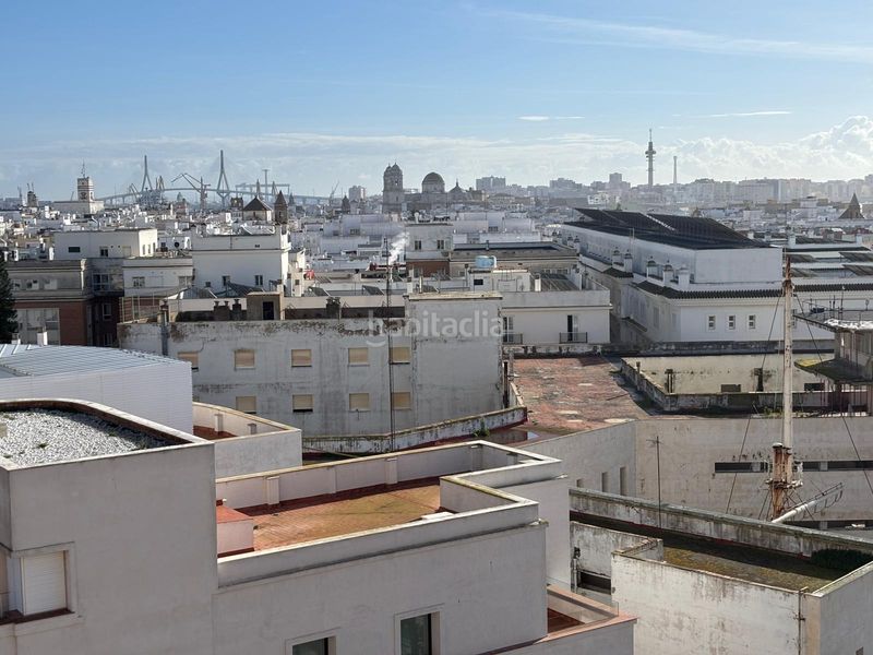 Foto 5de409c7-ba8c-4ba4-8a82-ef2e41ce3d3d. Pis a La Caleta - La Viña Cádiz