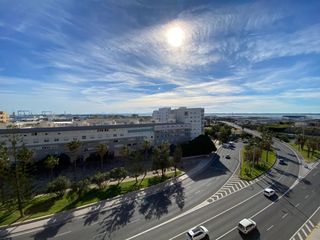 Pis  Calle periodista beatriz cienfu. Terraza espectacular a 20m de la playa victoria! piso reformado