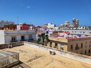 Pis a El Pópulo - Santa María