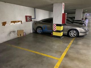 Aparcament cotxe a Asdrúbal - Bahía Blanca