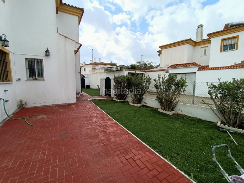Foto b7f94050-300e-4d2f-b05b-5cb924758cb3. Casa adossada amb calefacció aparcament a Las Canteras Puerto Real