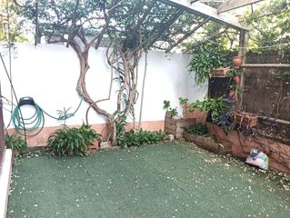 Casa adossada a Las Canteras. Adosado en puerto real  el almendral