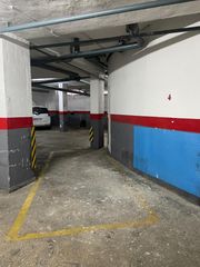 Autoparkplatz in Asdrúbal - Bahía Blanca. Plaza de garaje zona frente san felipe neri