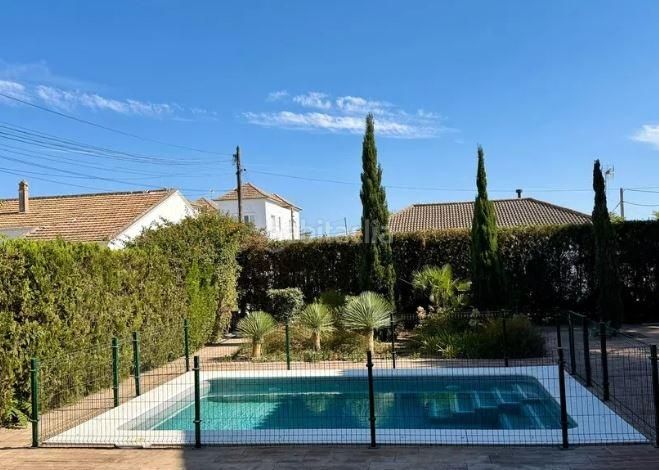 Foto e9167221-ea0a-4b64-aa94-7b6f0e4f63a4. Xalet amb aparcament piscina a Punta Umbría