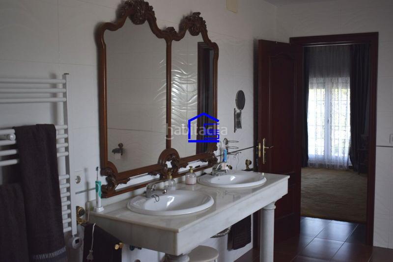 Foto a1f36688-cf63-4062-8ae4-46b2dbee63ff. Masia amb aparcament piscina a El Almedral Puerto Real