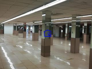 Lloguer Local Comercial a Centro. Se alquila local comercial en el centro