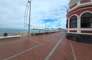 Pis  Calle luis morote