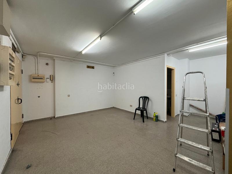 Foto 6072d926-c484-42d2-8954-74ab2304a114. Nave industrial en Centre Hospitalet de Llobregat (L´)