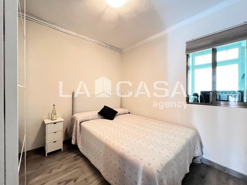 Foto ad5151ea-8ec2-4270-a9f4-08254ce8fa24. Piso se vende vivienda de 60m útiles ubicada en una segunda planta real con ascensor, en una finca tranquila de la zona de Congrés bad en Badalona
