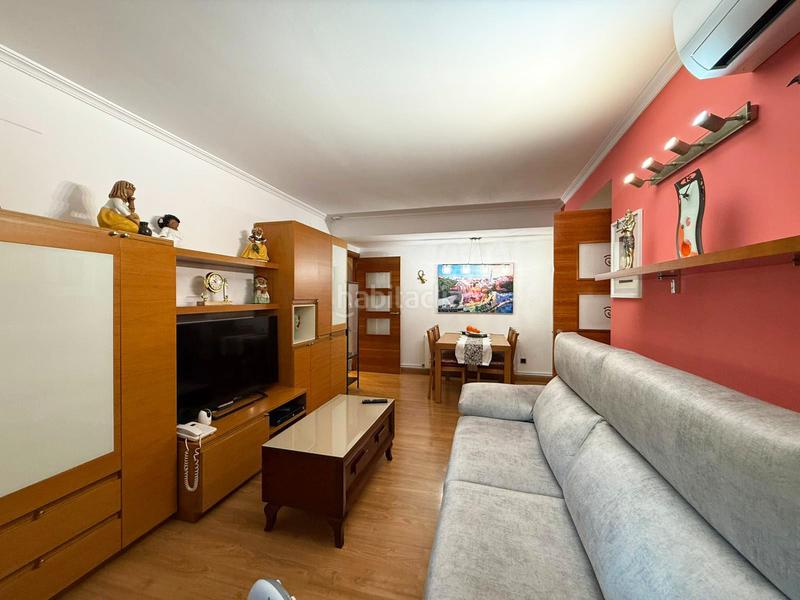 Foto f06f9ab3-43c1-410a-a928-412348d75116. Rez-de-chaussée avec chauffage dans Besòs - Maresme Barcelona