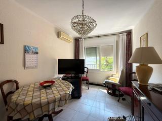 Pis  Avinguda de la generalitat. 4 habitaciones, comedor con salida a balcon!...