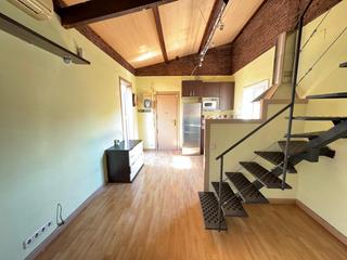 Loft a Sants. Oportunidad única en sants! ático loft con terraza privada