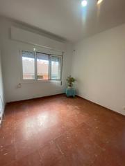 Etagenwohnung  Avinguda de sant ramon nonat. Muy luminoso  terraza privada  les corts