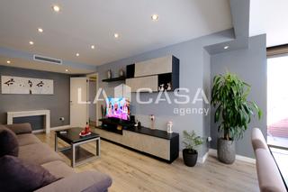 Pis  Passeig de valldaura. La casa agency presentaamplio piso reformado en venta en paseo v