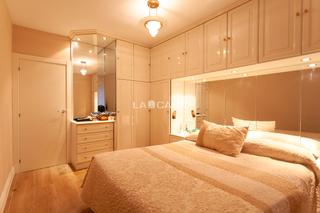 Etagenwohnung  Calle josep gras. La casa agency presenta en exclusiva bonita vivienda reformada.