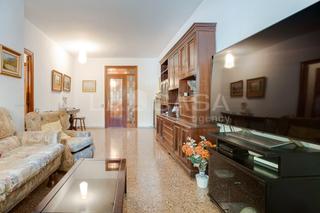 Appartement  Rambla de prim. Oportunidad en rambla prim!!