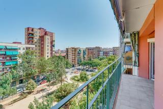 Piso  Plaa del congrs eucarstic