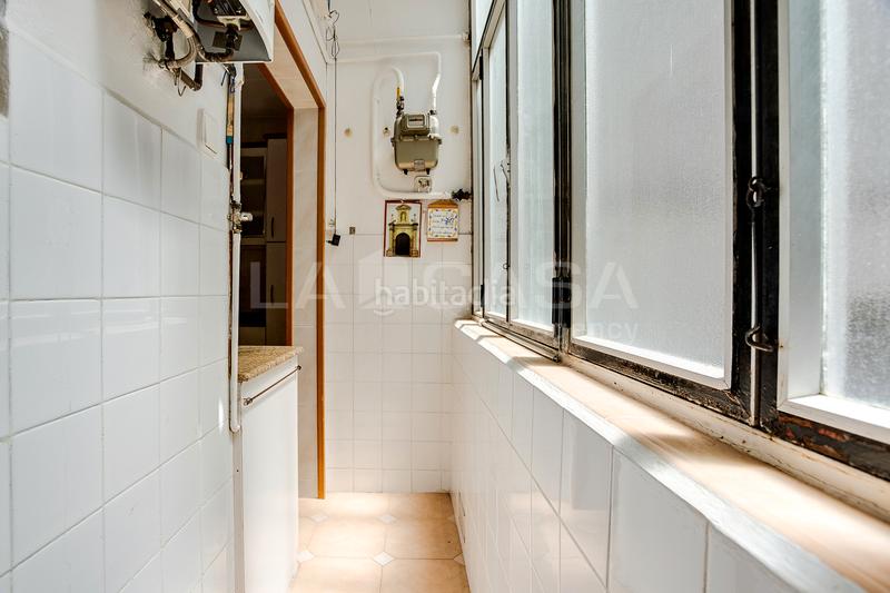 Foto 10f241c9-4b17-4fbd-a347-56801f5936cf. Àtic a Sants Barcelona