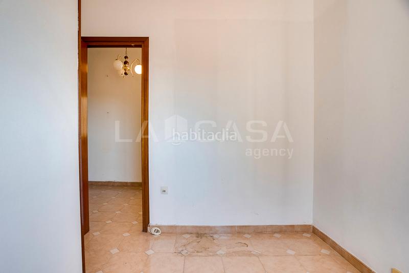 Foto 1c184594-0a3d-4a75-a57c-5006de502fc1. Àtic a Sants Barcelona