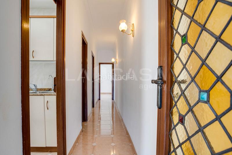 Foto a78ee7b0-8461-49ec-982f-87cc081a0e89. Àtic a Sants Barcelona